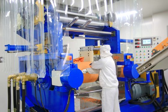 Αγορά Προκατασκευασμένο FKM ανθεκτικό, πιστοποιημένο κατά ISO 9001, με TR -17 και Compression Set 12-20 για τσιμούχες και φλάντζες λαδιού online manufacture